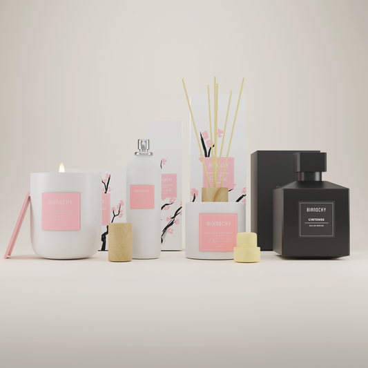 Set bougie , diffuseur et parfum d'intérieur et eau de parfum sakura intense